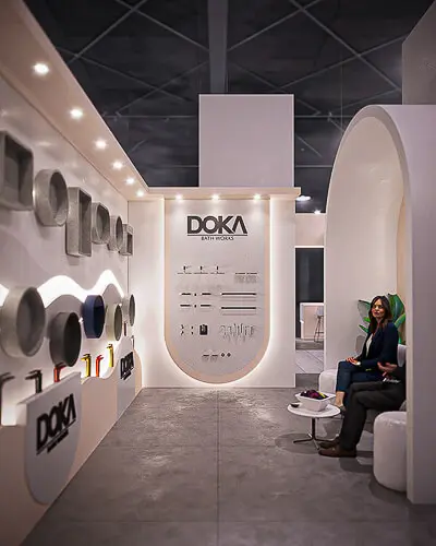 Projeto de stand do expositor Doka que criamos para a feira Expo Revestir 2022